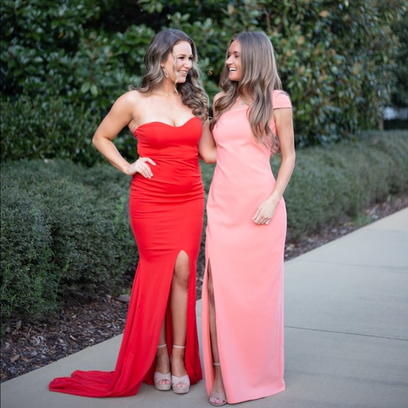 Miss Ord - long formal red dress - Picture 2 of 5